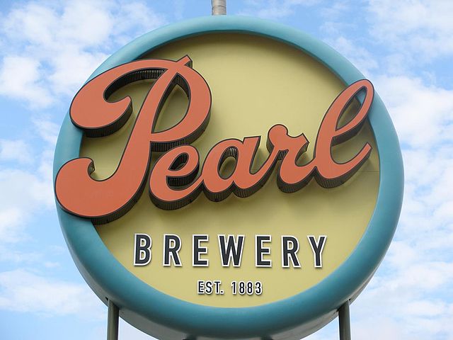 Retro Pearl (Wikimedia Commons)